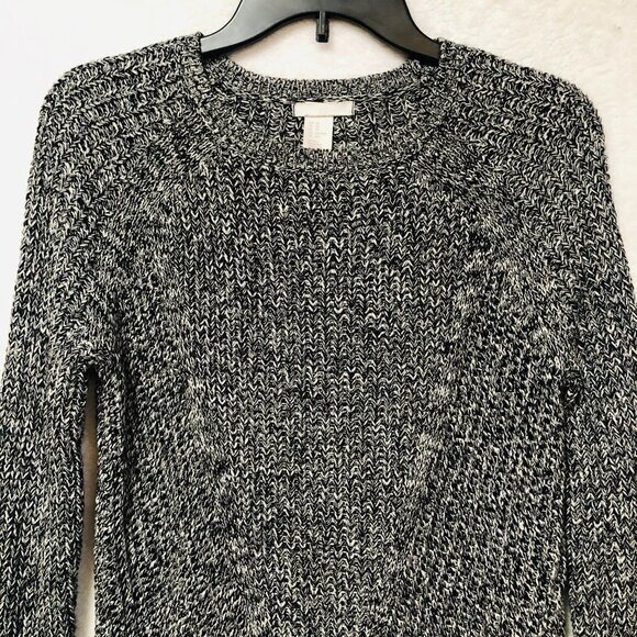 H&M Black & White Knit Long Sleeve Crewneck Sweater Size XS - Picture 2 of 9